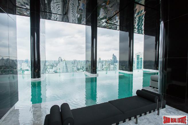 Luxury High-Rise Completed Condo at Asoke Intersection - One Bed Units - Up to 12% Discount on Final Units and FREE Furniture and Transfer!!-8