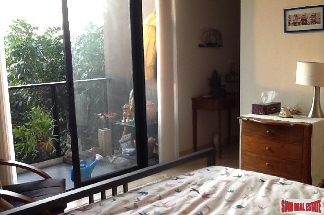 Apple Condo | Large 1 Bed Condo for Sale in Low-Rise Building with Serene Surroundings at Sukhumvit 107, BTS Bearing