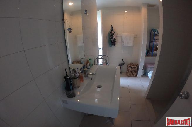 Apple Condo | Large 1 Bed Condo for Sale in Low-Rise Building with Serene Surroundings at Sukhumvit 107, BTS Bearing