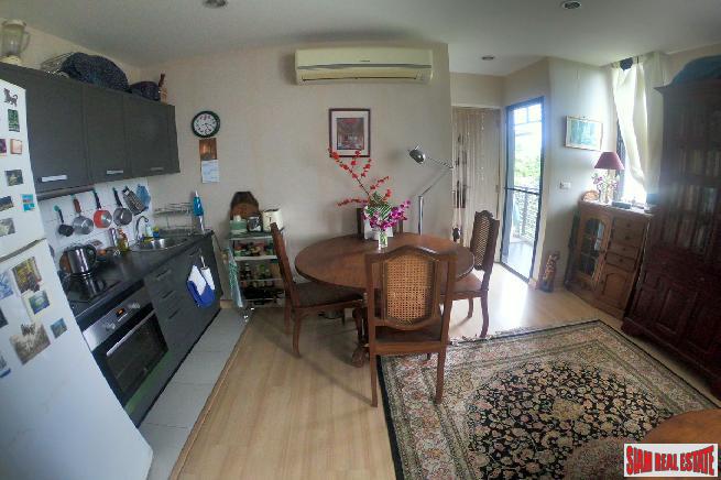 Apple Condo | Large 1 Bed Condo for Sale in Low-Rise Building with Serene Surroundings at Sukhumvit 107, BTS Bearing