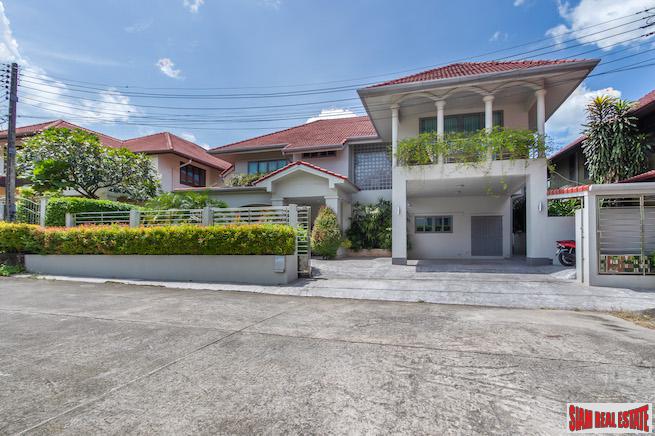 Luxury Two Storey Three Bedroom House for Sale in Excellent Phuket Town Location-0