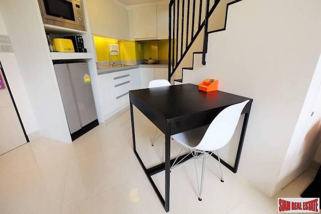 Cassia Residence | Pleasant Garden & Pool Views from this Two Storey One Bedroom Laguna Condo