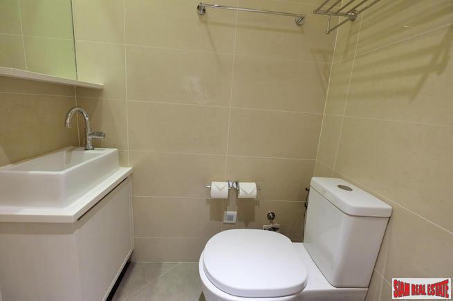 Cassia Residence | Pleasant Garden & Pool Views from this Two Storey One Bedroom Laguna Condo