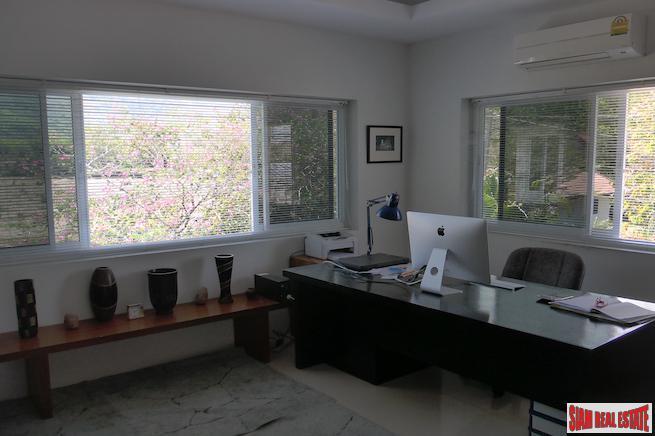 Large Four Bedroom Pool Villa with Private Pool and Garden in Cherng Talay