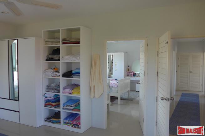 Large Four Bedroom Pool Villa with Private Pool and Garden in Cherng Talay
