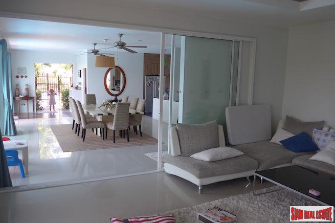 Large Four Bedroom Pool Villa with Private Pool and Garden in Cherng Talay