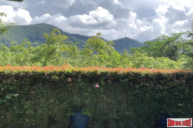 Large Four Bedroom Pool Villa with Private Pool and Garden in Cherng Talay