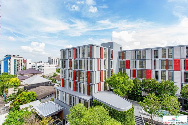 Taka Haus Ekamai 12 | Nicely Decorated and Fully Furnished Two Bedroom Condo for Rent-15