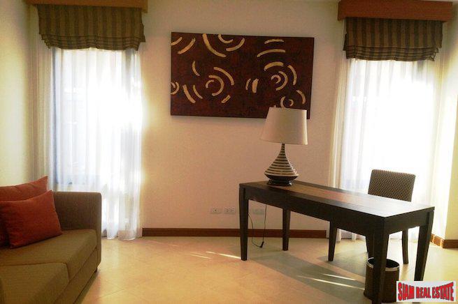 Laguna Village Townhomes | Garden and Lagoon Views from this Lovely Three Bedroom Townhome-6
