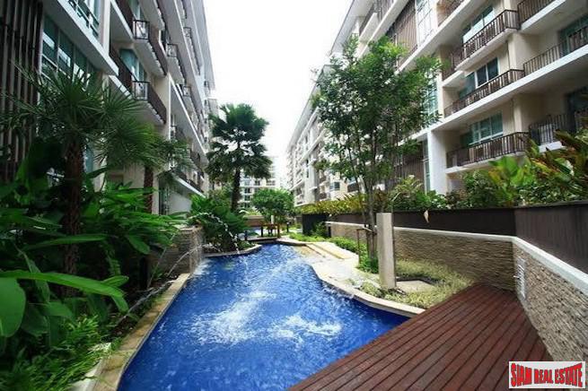 The Clover Thonglor | Spacious One Bedroom Condo for Sale with Pool View