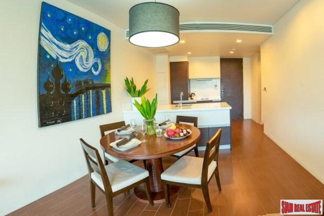 The Lofts at Laguna Village | Large and Cheerful One Bedroom Condo with Pool View for Sale