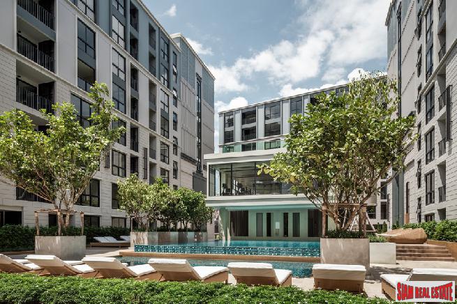 New Luxury Low Rise Condominium Project in an Excellent Area Rama 9 - Two Bed-0