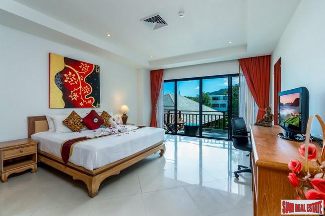Surin Sabai Condominium 2 | Three Bedroom Sea View Penthouse Condo with Pool in Surin-10