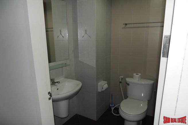 One Condo Sukhumvit 26 | Fantastic Opportunity - Two Side by Side units with Unblocked City Views-19