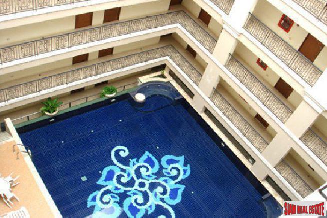 Silom City Resort | Classy 1 Bed Condo for Sale in Low-Rise in Silom, Bangkok CBD-11
