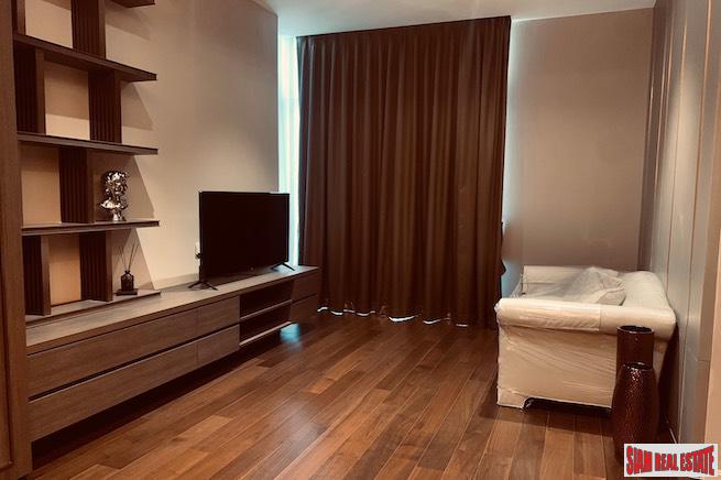 The Diplomat 39 | Elegant Two Bedroom for Sale Near Many Phrom Phong Amenities-3