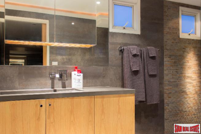 Baxtor Condominium | Corner unit, Sweeping Views, Top floor, Fully Furnished-15