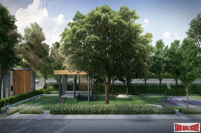 New Development of Modern Town Houses in Secure Estate with Excellent Facilities, close to Mega Bangna, Bang Phli