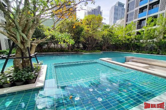 Newly Completed Furnished Condos by Leading Thai Developers next to BTS Onnut - 1 Bed Plus Units - 15% Discount! Free Furniture and Free Transfer!