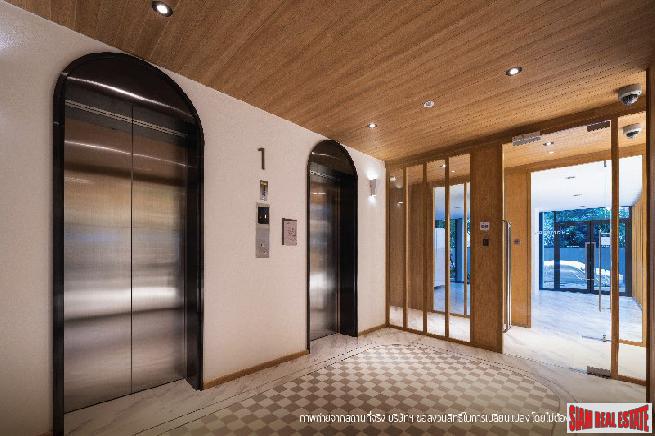 Newly Completed Furnished Condos by Leading Thai Developers next to BTS Onnut - 1 Bed Plus Units - 15% Discount! Free Furniture and Free Transfer!