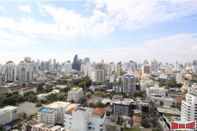 The ESSE Asoke | Excellent Two Bedroom Condo for Sale on the 39th Floor - Last Chance, Special Price !-17