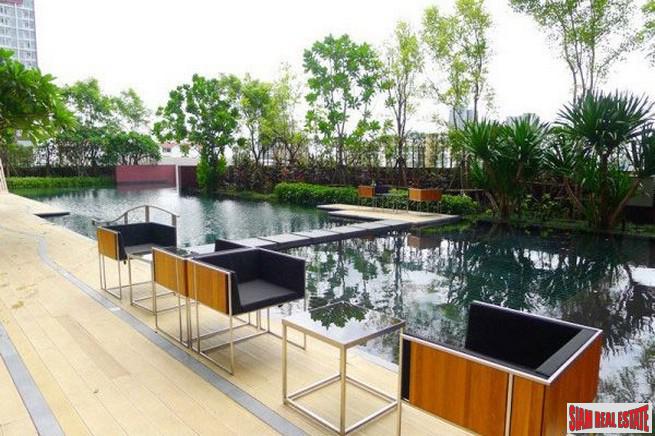WYNE Sukhumvit | One Bedroom for Sale with Nice City and Pool Views in Phra Khanong-14