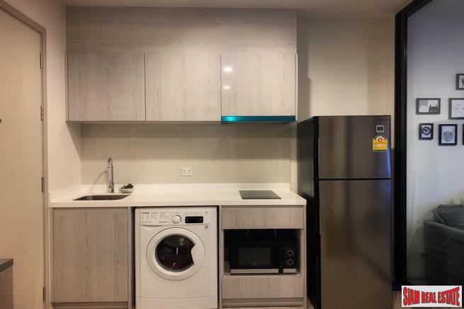 Life Sukhumvit 48 | Sunny One Bedroom on High Floor for Sale in Phra Khanong-5