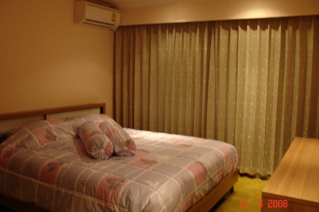 Country Complex Tower B BTS Bangna | 260 sqm 11th Floor Renovated 5 Units Combined Condo on Bangna Intersection
