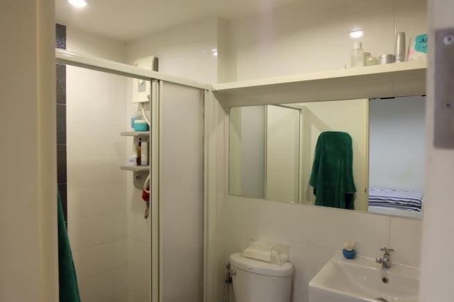 Aspire Rama 9 | Brightly Furnished One Bed Condo on 20th Floor with Closed Kitchen in Excellent Location of Rama 9-18