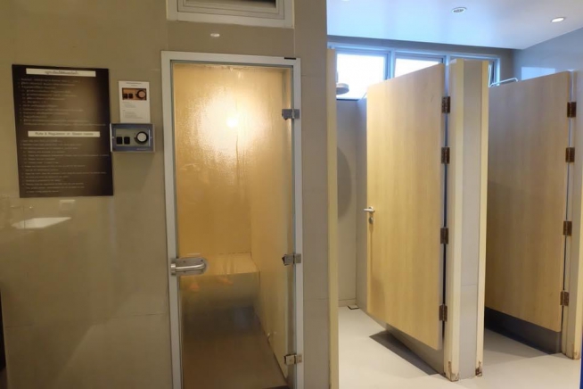 Aspire Rama 9 | Brightly Furnished One Bed Condo on 20th Floor with Closed Kitchen in Excellent Location of Rama 9-28