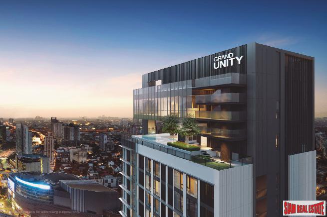 New Luxury High-Rise Newly Completed Next to BTS at Ratchayothin, Chatuchak - 1 Bed Units-0