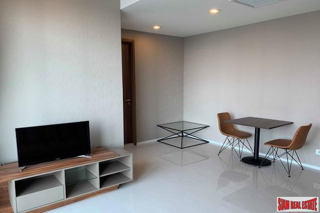 Menam Residences Condominium | One Bedroom with Super River Views for Sale in Saphan Taksin-6