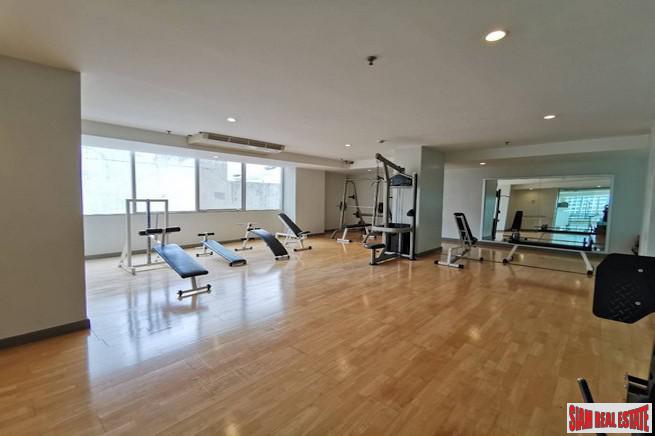 Baan Sathorn Chaophraya | Exceptional River Views from this Two Bedroom Condo for Sale in Saphan Taksin-3