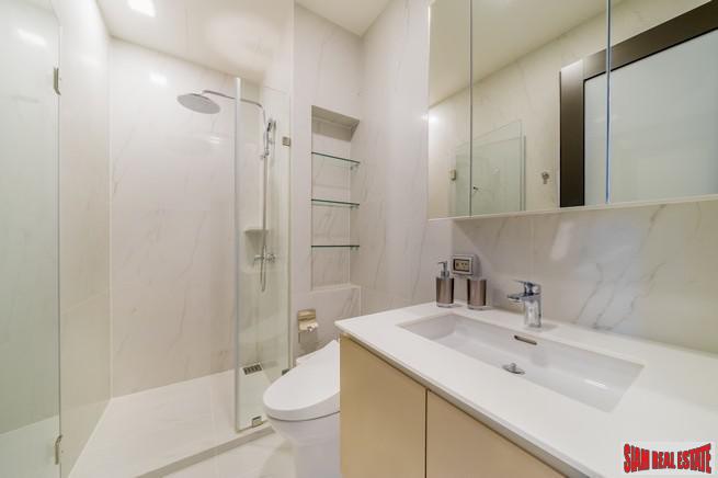 Chewathai Residence Asoke | Brightly Decorated City View Condo with Loft-style Bedroom near MRT Rama 9-13
