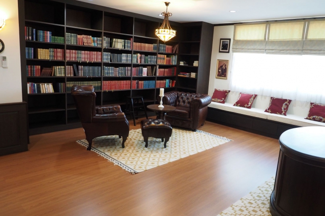 Ultimate Home Office | Large Luxury 5 Bed House with Private Pool Plus Office Building at Bang Chak, Close to BTS Punnawithi-12