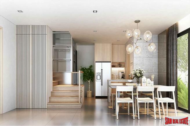 Secure Estate of Luxury Town Homes in Construction at Sukumvit 101, Phunnawithee-18