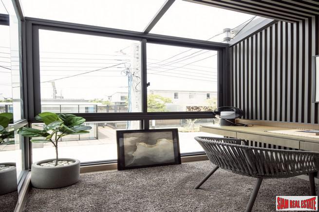 New Project in Construction Of Modern Smart Home Town Houses with Large Club House at Ladprao-5