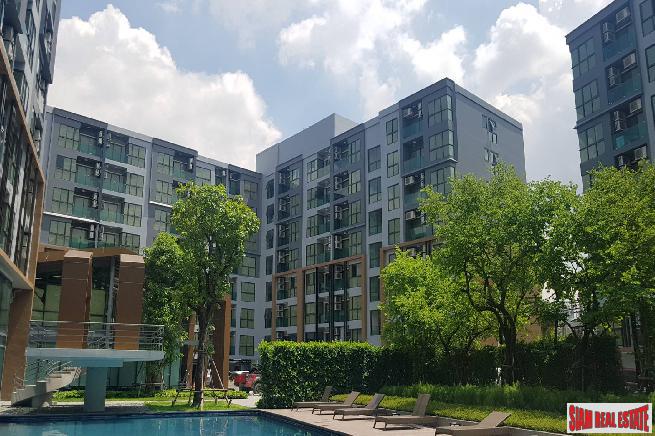 Ready to Move in Resort Style Low-Rise Condo next to Canal at Sukhumvit 50, BTS Onnut - 2 Bed Units - Up to 33% Discount and Full Furnished!-1