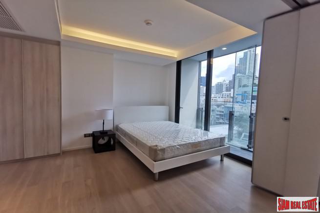 Circle Sukhumvit 11 | Newly Built Luxury High-Rise Condo at Sukhumit 11, BTS Nana - 2 Bed Unit - 15% Discount and Fully Furnished!-3