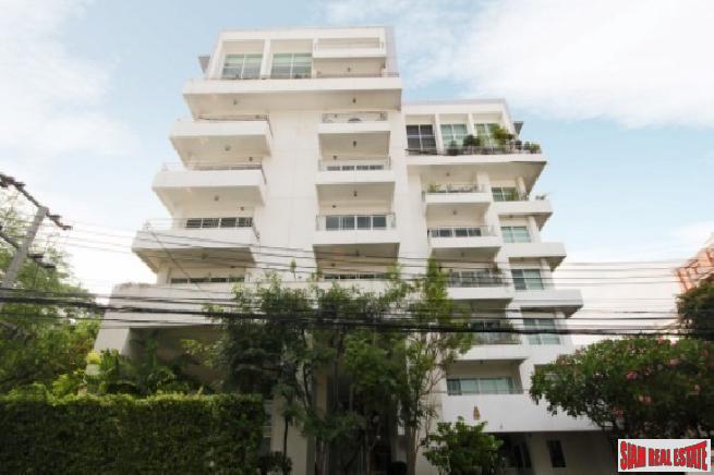 Supreme Elegance | Beautiful 2 Bed Condo with Big Balcony for Sale in Low-Rise Boutique Building at Nanglinchi Road, Sathorn-6