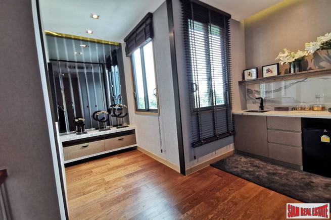Luxury 5 Bed Show House for Sale in Exclusive Estate with Clubhouse at Bangchak Sukhumvit, close to BTS Phunnawithee-21