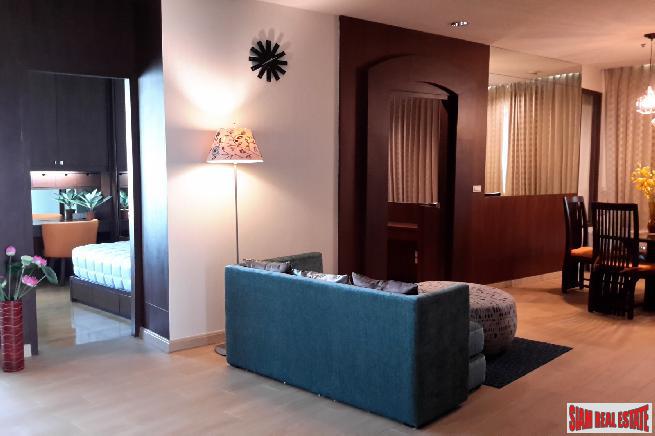 Baan Sathorn Chaophraya | Exceptional River Views from this 2 Bed Corner Unit on 26th Floor on the Chaophraya River-24
