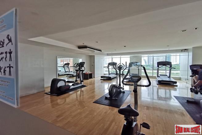 Baan Sathorn Chaophraya | Exceptional River Views from this 2 Bed Corner Unit on 26th Floor on the Chaophraya River-2