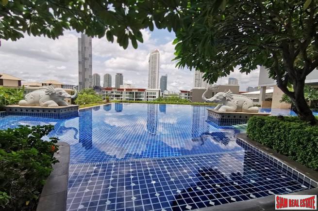 Baan Sathorn Chaophraya | Exceptional River Views from this 2 Bed Corner Unit on 26th Floor on the Chaophraya River-6