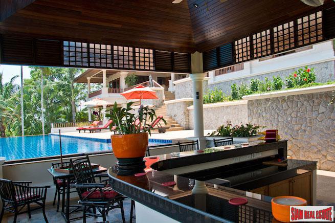 Lakewood Hills Estate | Exceptional Mountain View Villa with Private Pool and Many Extras - Excellent Holiday Rental Potential-1
