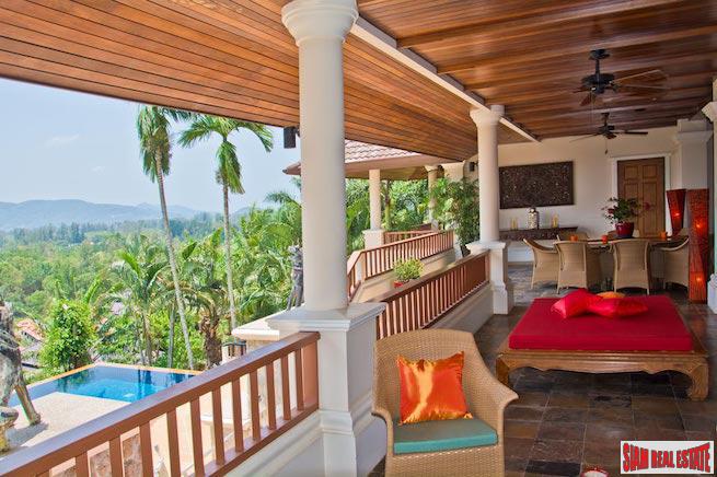 Lakewood Hills Estate | Exceptional Mountain View Villa with Private Pool and Many Extras - Excellent Holiday Rental Potential
