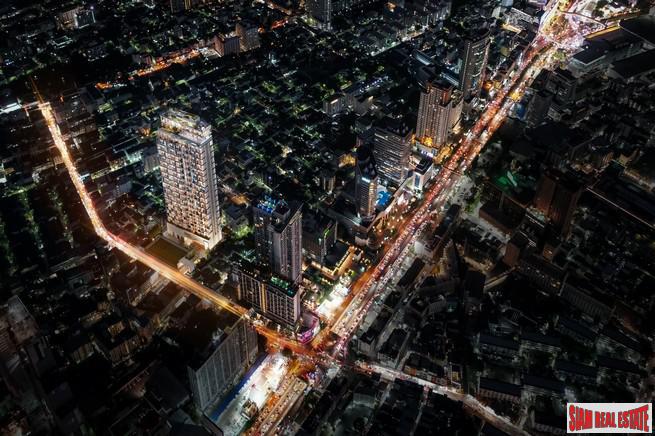 Hot New Luxury High-Rise Condo of Loft Units at the New Central Business District next to MRT Huai Khwang - 1 Bed Loft Units - Free Full Furniture and Discount!-12