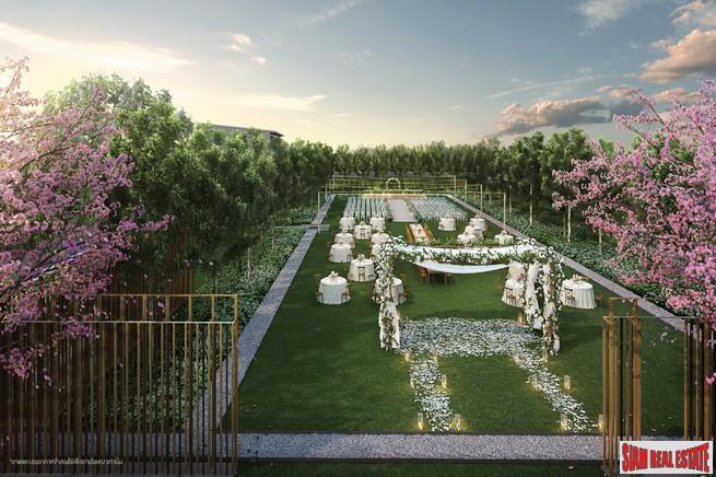 New Project of Premium Townhomes in a Picturesque Community with Excellent Facilities near Mega Bangna - 2/3 Bed 132 Sqm Units
