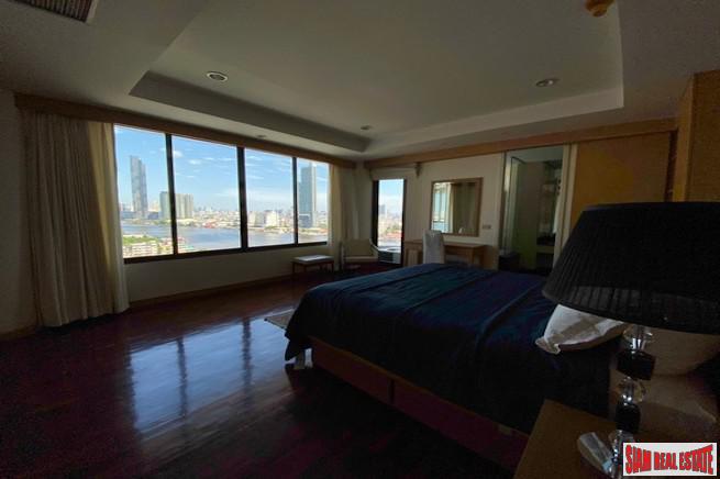 Tridhos City Marina | Superior River Views from this Three Bedroom Condo in Charoen Nakron-13