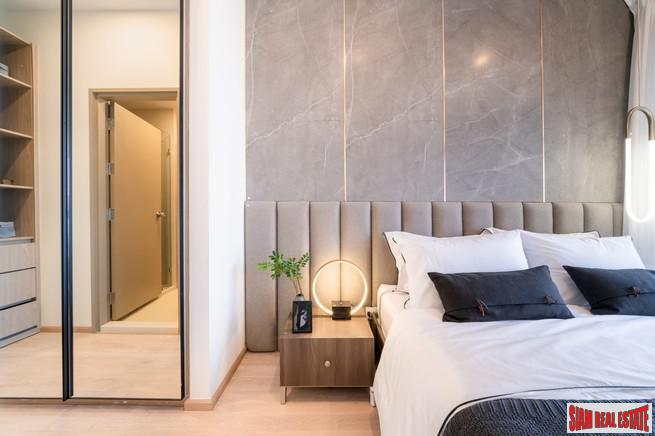 Newly Completed Luxury High-Rise Condo next to BTS Ratchayothin - 2 Bed Unit